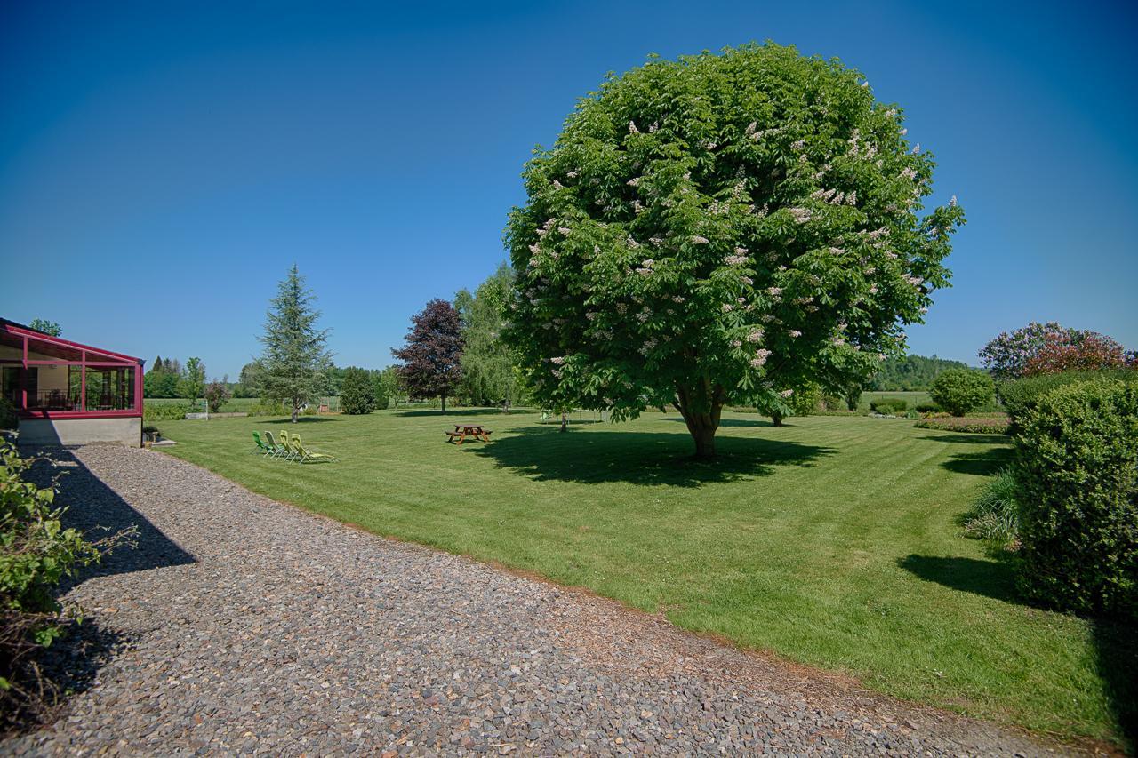 Villa Au Jardin Fleuri Vauxaillon Esterno foto